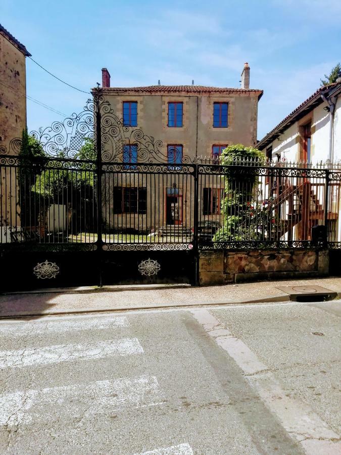Maison De Maitre I Availles-Limouzine Exteriér fotografie
